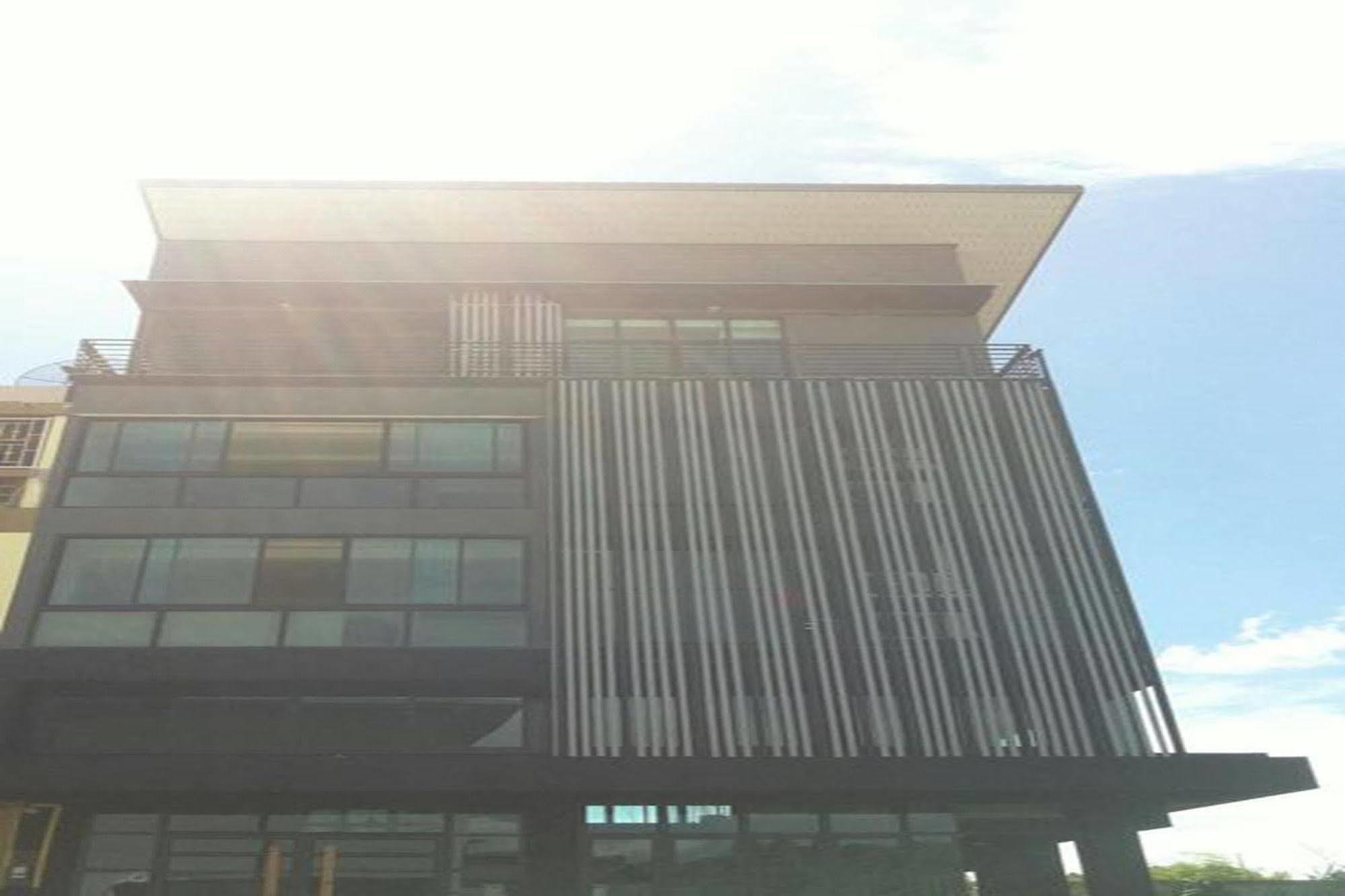 The Logbook Room And Cafe' Chonburi Eksteriør bilde