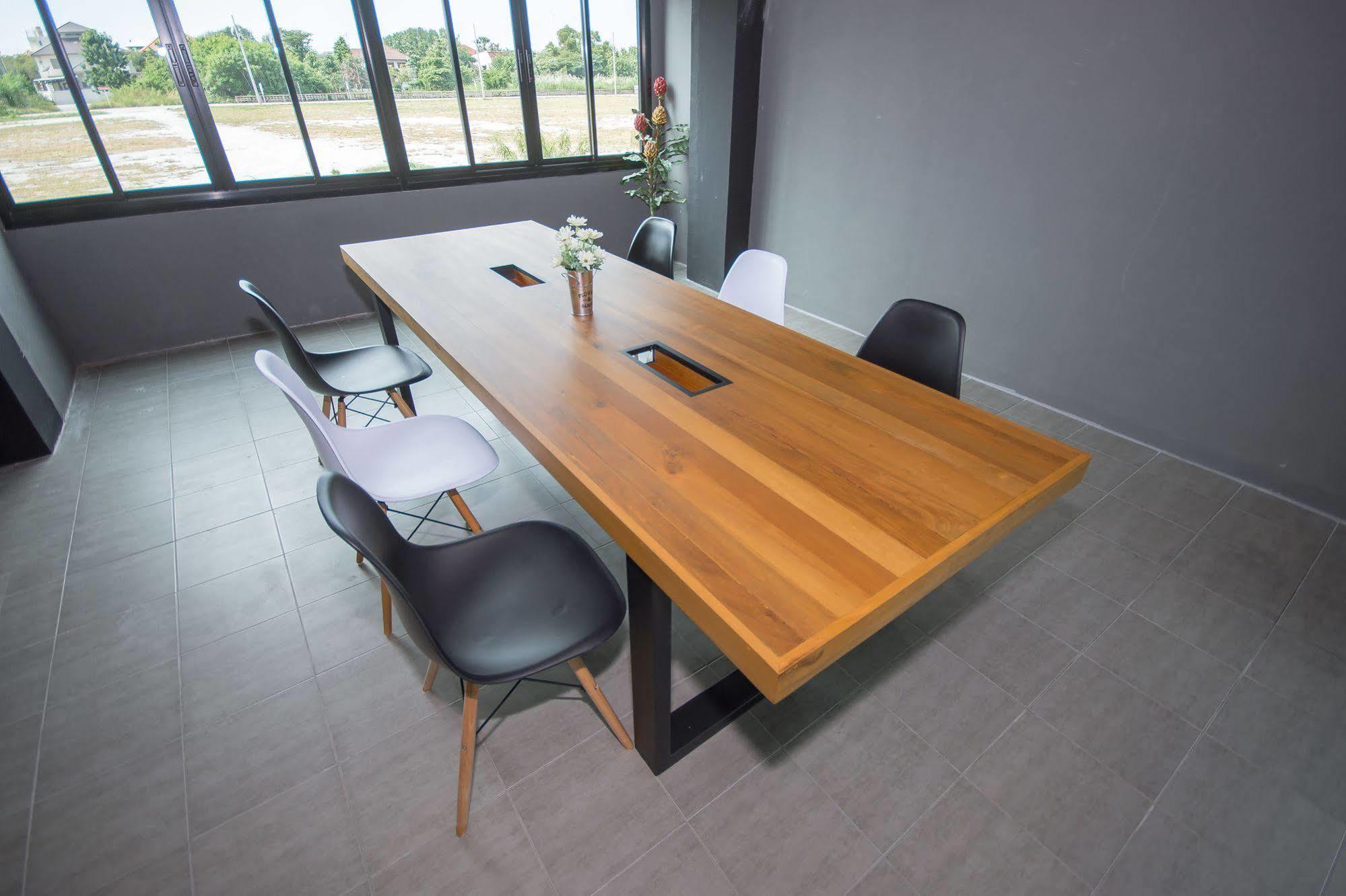 The Logbook Room And Cafe' Chonburi Eksteriør bilde
